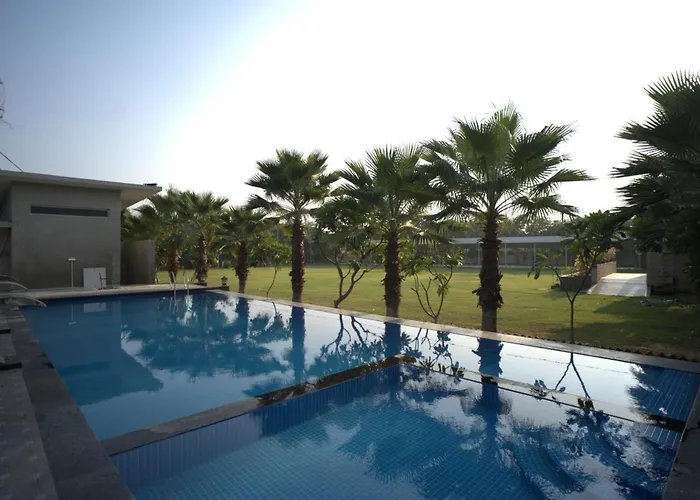 Amarvilas Hotel & Resort